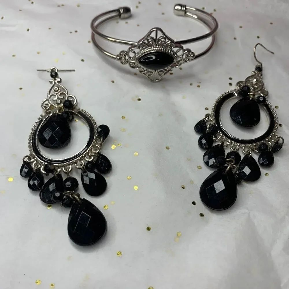 Fashion Earrings and Bracelet
